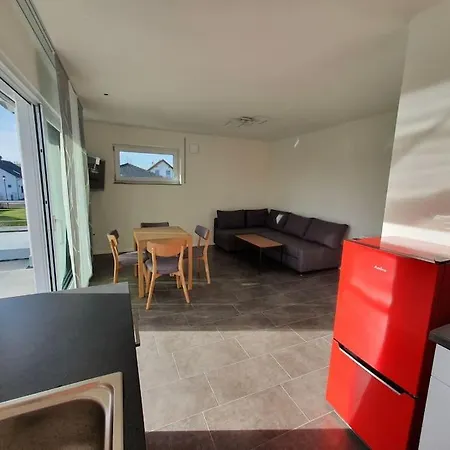 Edle In Neubau * Riedlingen